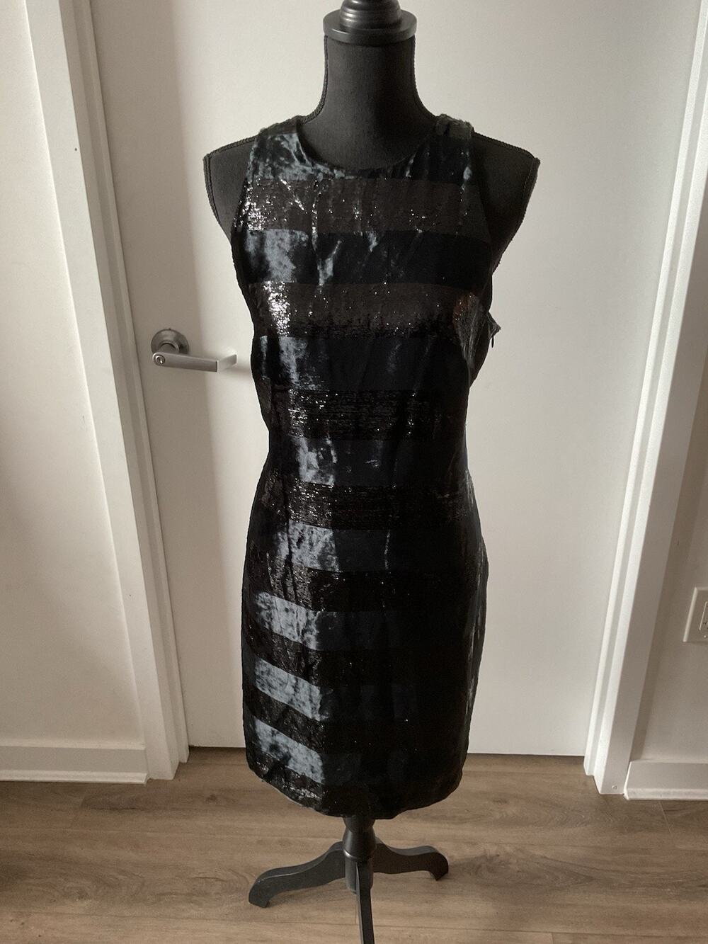 Banana Republic Limited Edition Sequin Dress Black Striped Sheath Mini SZ 10